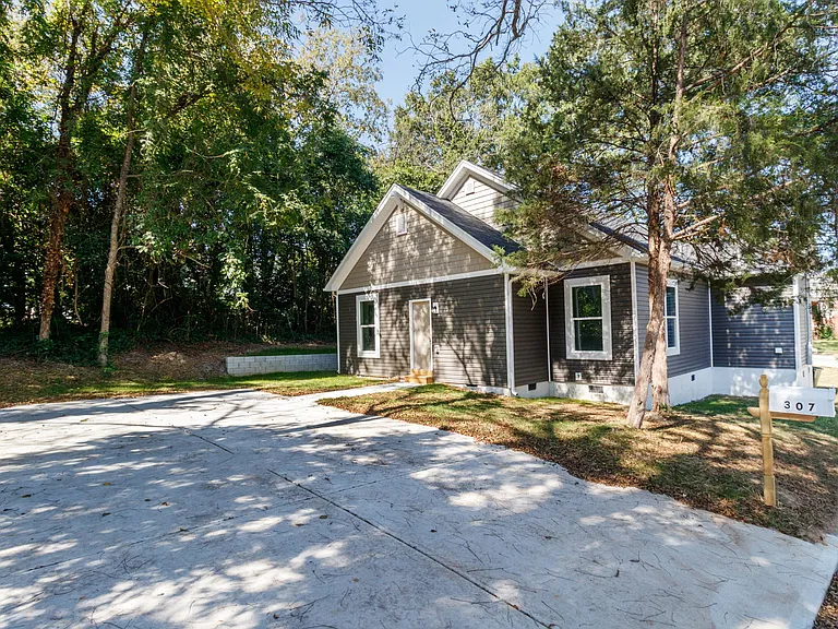 307 E Arch St — Photo 27