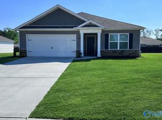 213 Chubbs Ln, Owens X Rds, AL 35763