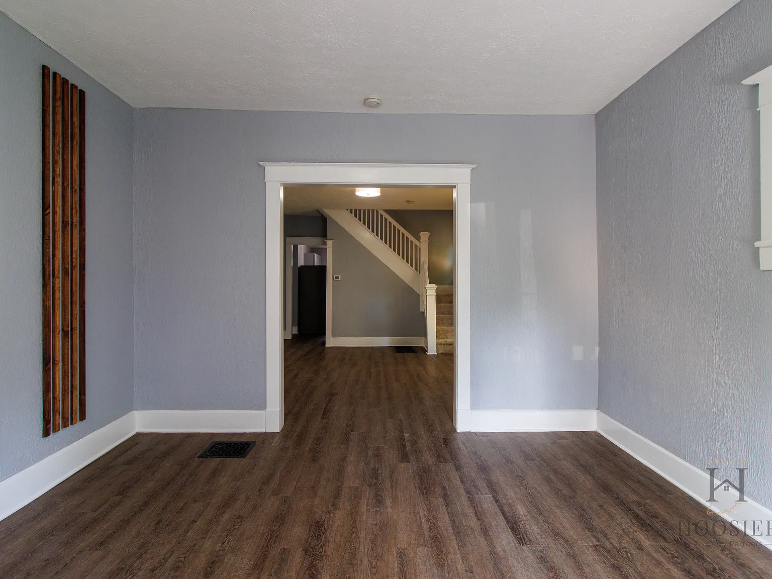 3 bed, 1.5 bath, 1296 sqft, $1,700 — Photo 4