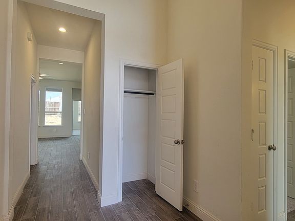 2nd image of 5008 Picasso Rd