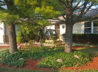915 Summer Hill Ct, Antioch, IL