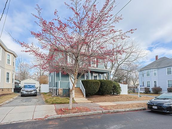 4th image of 21 E Park Ave