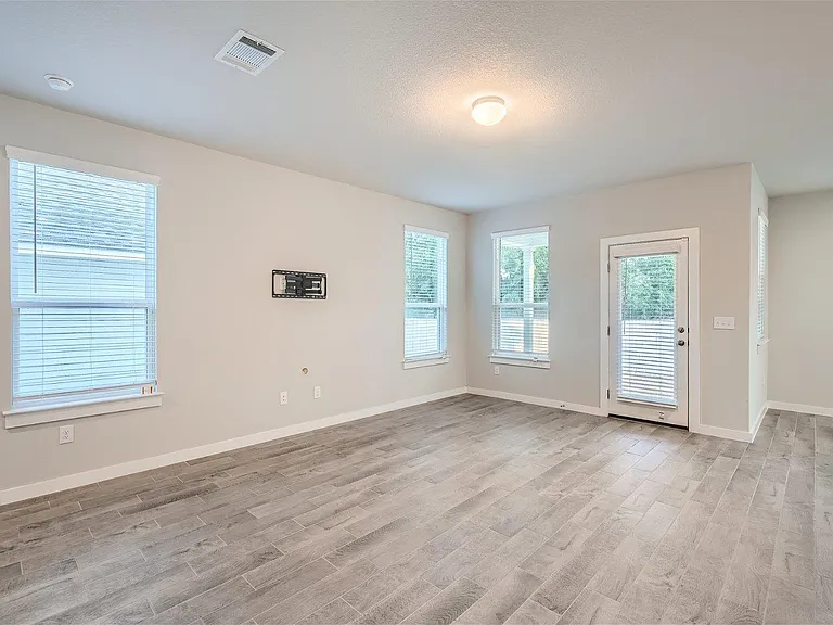 105 Appleberry Ln — Photo 7