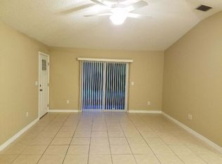 32 Lindsay Dr #B, Palm Coast, FL 32137