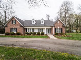 4293 Yadkinville Rd, Winston Salem, NC 27106