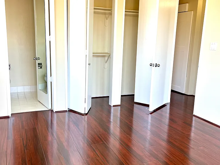 1360 S Beverly Glen Blvd #501 — Photo 10