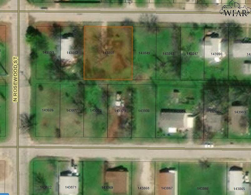 2nd image of 805 Roosevelt St