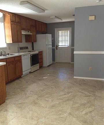5th image of 4901 Maryanna Way