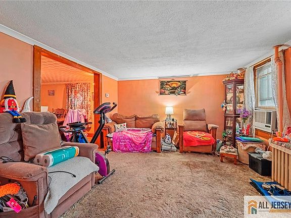 2nd image of 531 Penn St