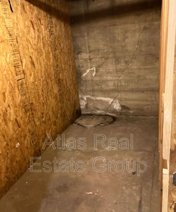 2nd image of 3401-3419 S Lincoln St E #12-16