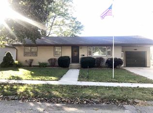 103 Hillcrest Dr, Reinbeck, IA 50669