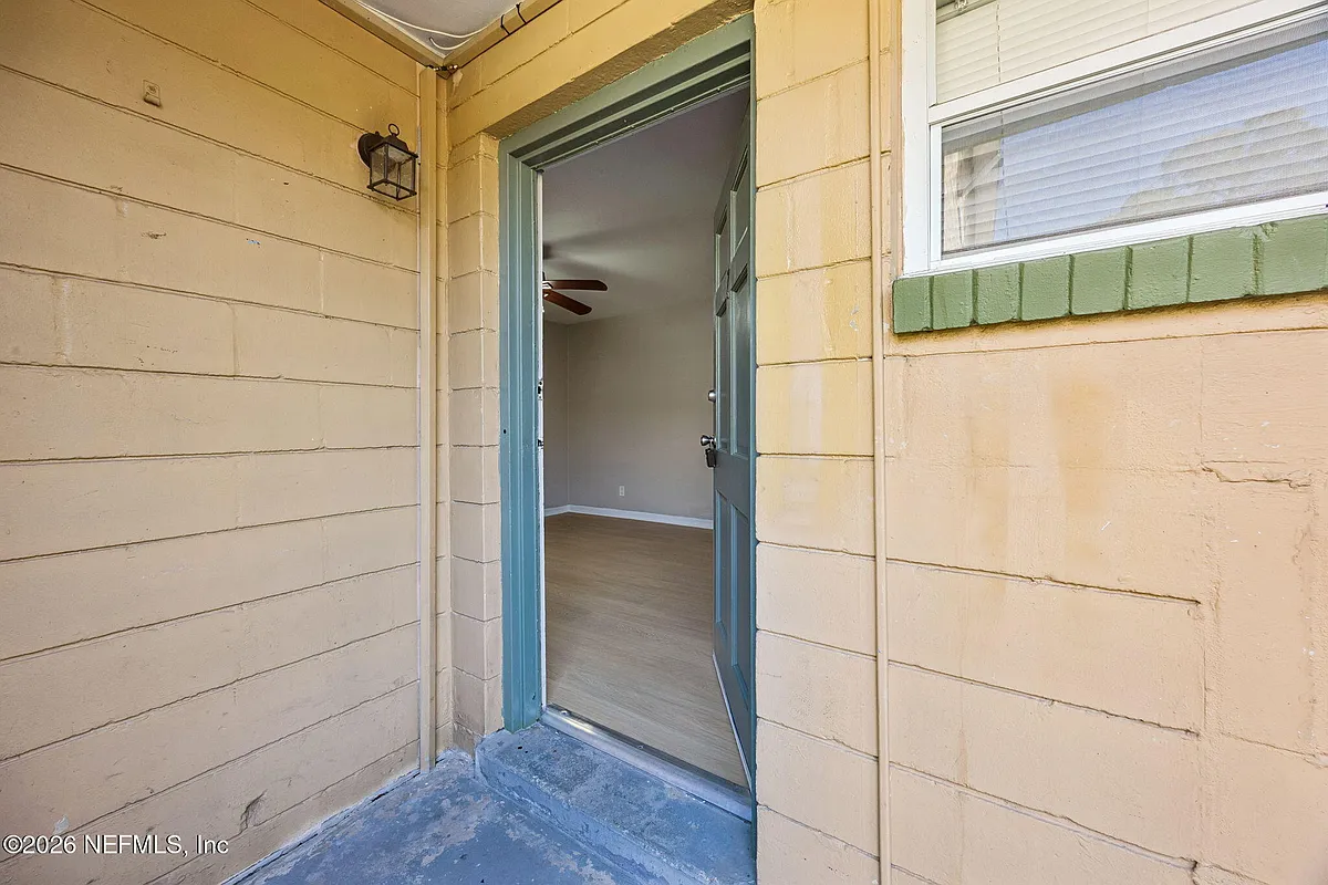 Building Photo - 2775 Herschel St #7