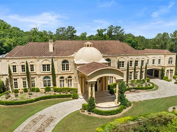 6420 Riverside Dr NW, Sandy Springs, GA 30328