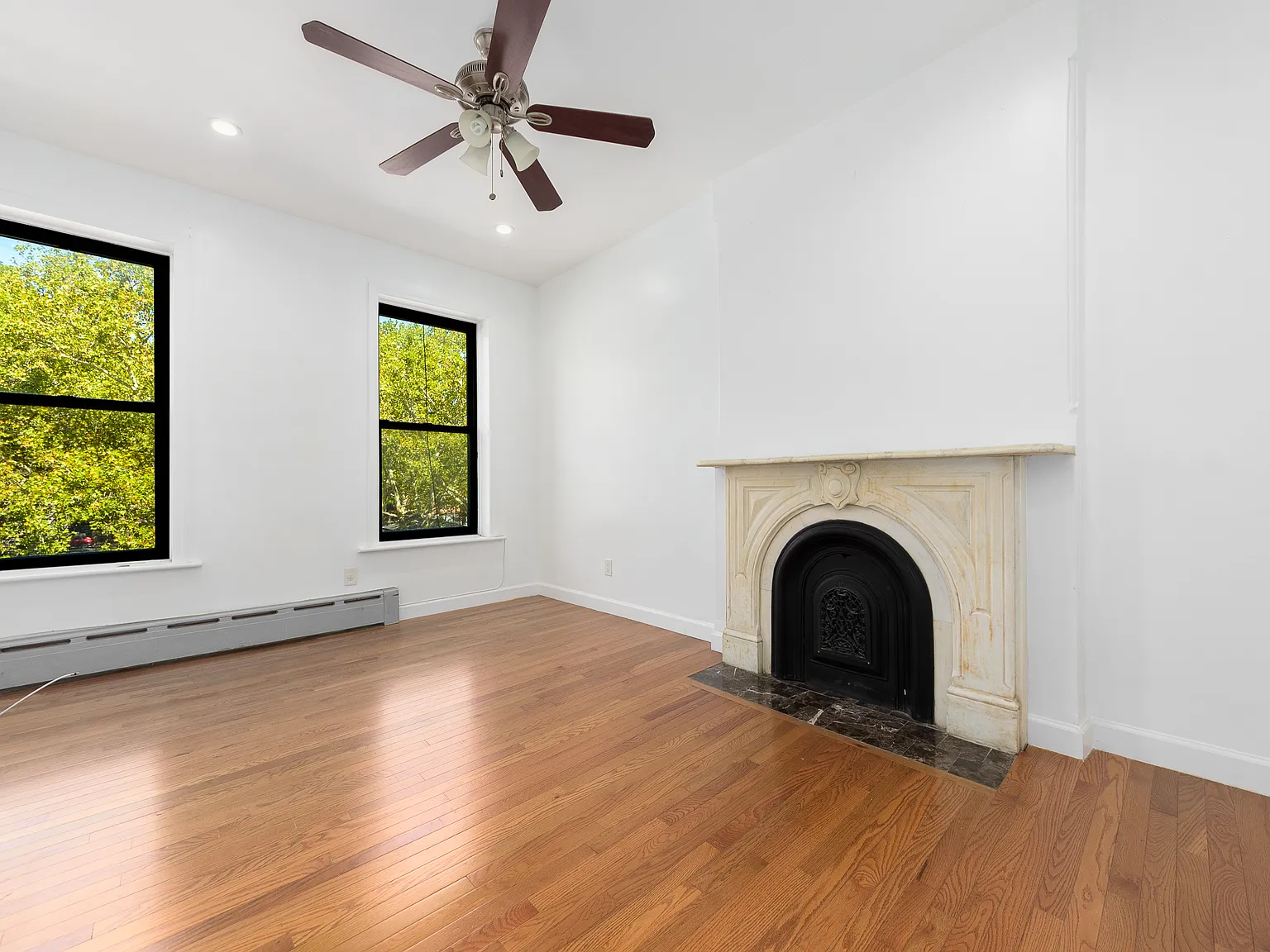 166 Macon Street — Photo 4