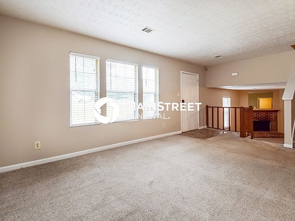2nd image of 2511 Frankie Ln