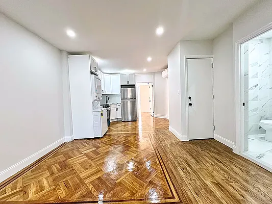 Living room, photo 1