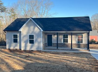 1940 29th St NE, Hickory, NC 28601