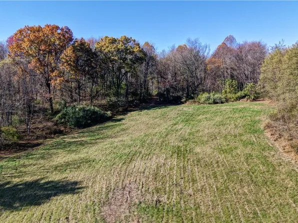 Upper Gilchrist Rd, Mount Vernon, OH 43050