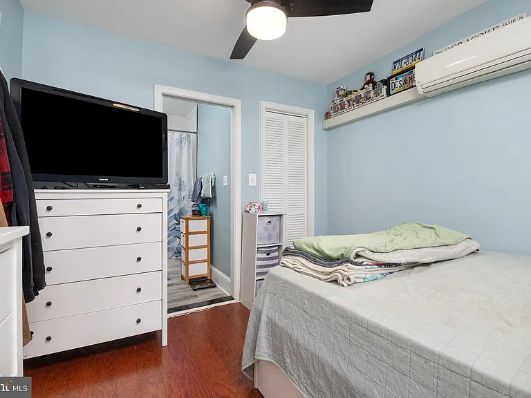 104 Maple Ave #4 — Photo 11