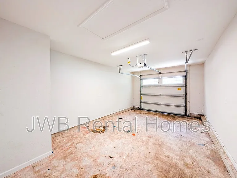 2977 Fitzgerald St — Photo 11