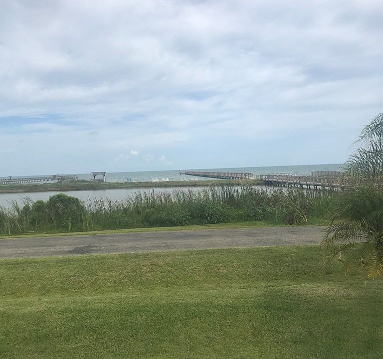 2nd image of 503 Sailhouse Way