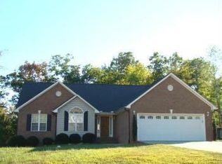 1475 Ridgewood Cir, Asheboro, NC 27203