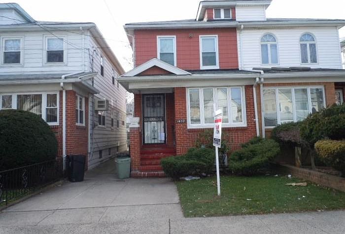 1st image of 1452 E 64th St