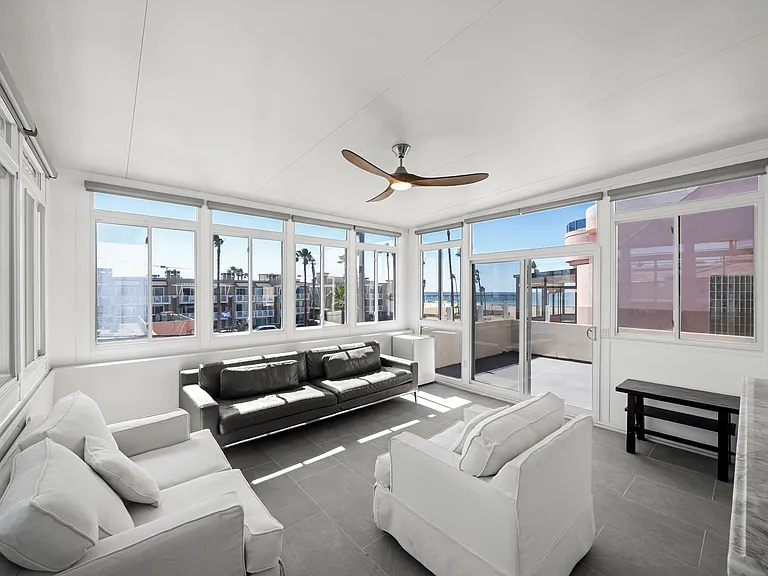 40 15th St #Penthouse C — Photo 7