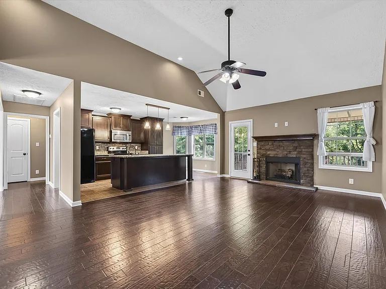 2973 McManus Cir — Photo 9