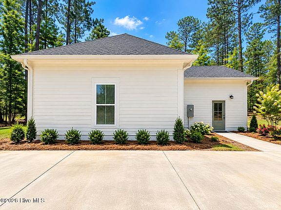 4th image of 2122 Indian Road