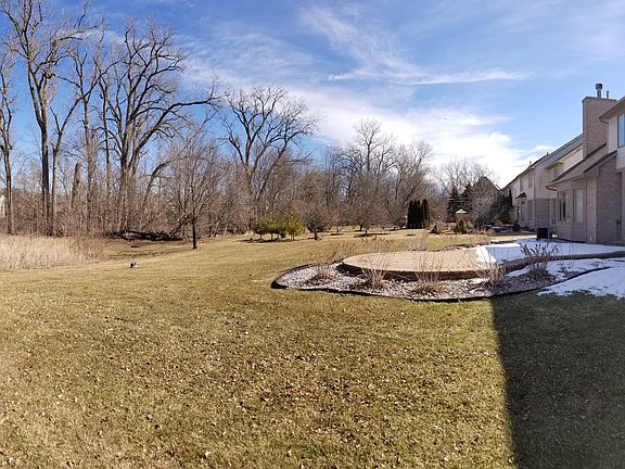 2nd image of 48380 River Way Dr