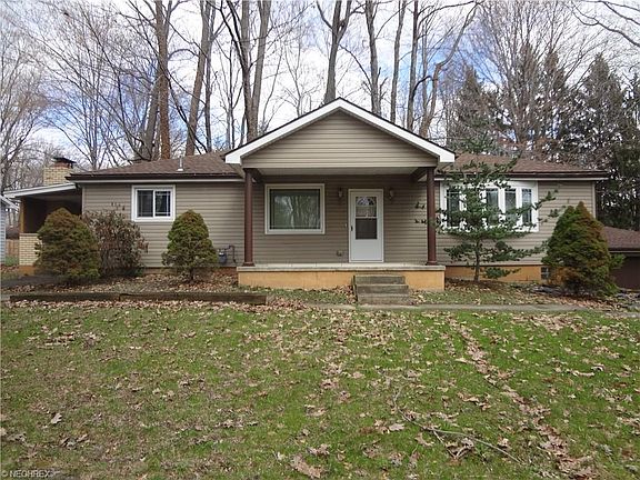 2nd image of 1650 Tanglewood Dr