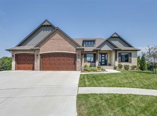 1348 E Lookout Cir, Derby, KS 67037