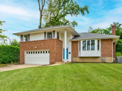 710 Bach, Westbury, NY, 11590