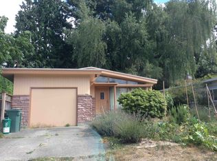 9520 30th Ave NE, Seattle, WA 98115