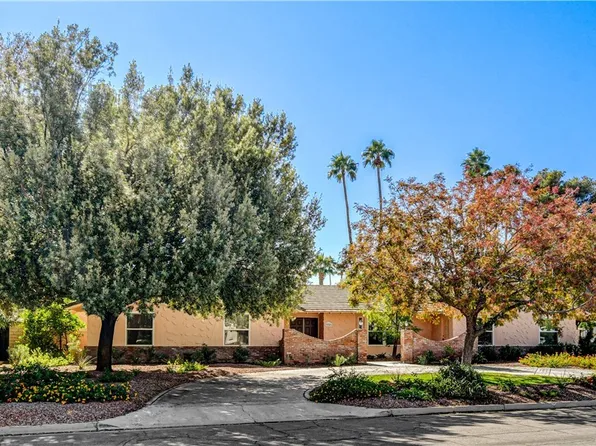 3753 Meadowcrest Dr, Las Vegas, NV 89121