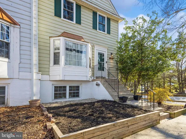 1551 Lowell Ct, Crofton, MD 21114