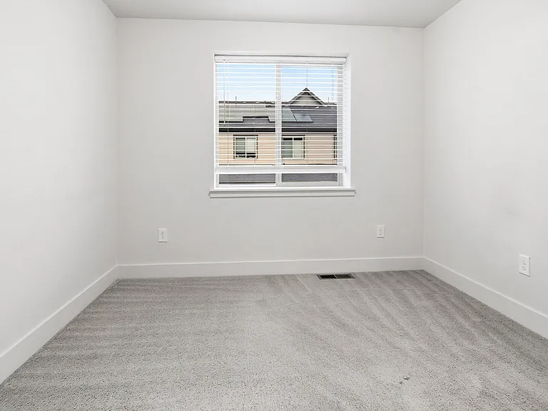 11117 E 25th Ave — Photo 13