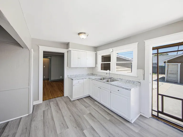 754 N Zeyn St — Photo 8