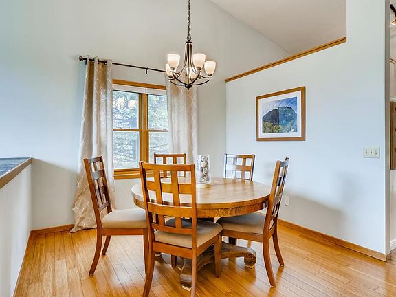 5th image of 3409 Rolling Hills Dr
