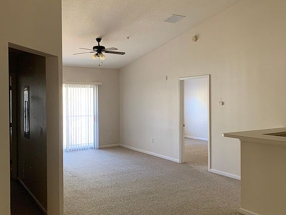 3rd image of 6112 Maggies Cir Unit 112