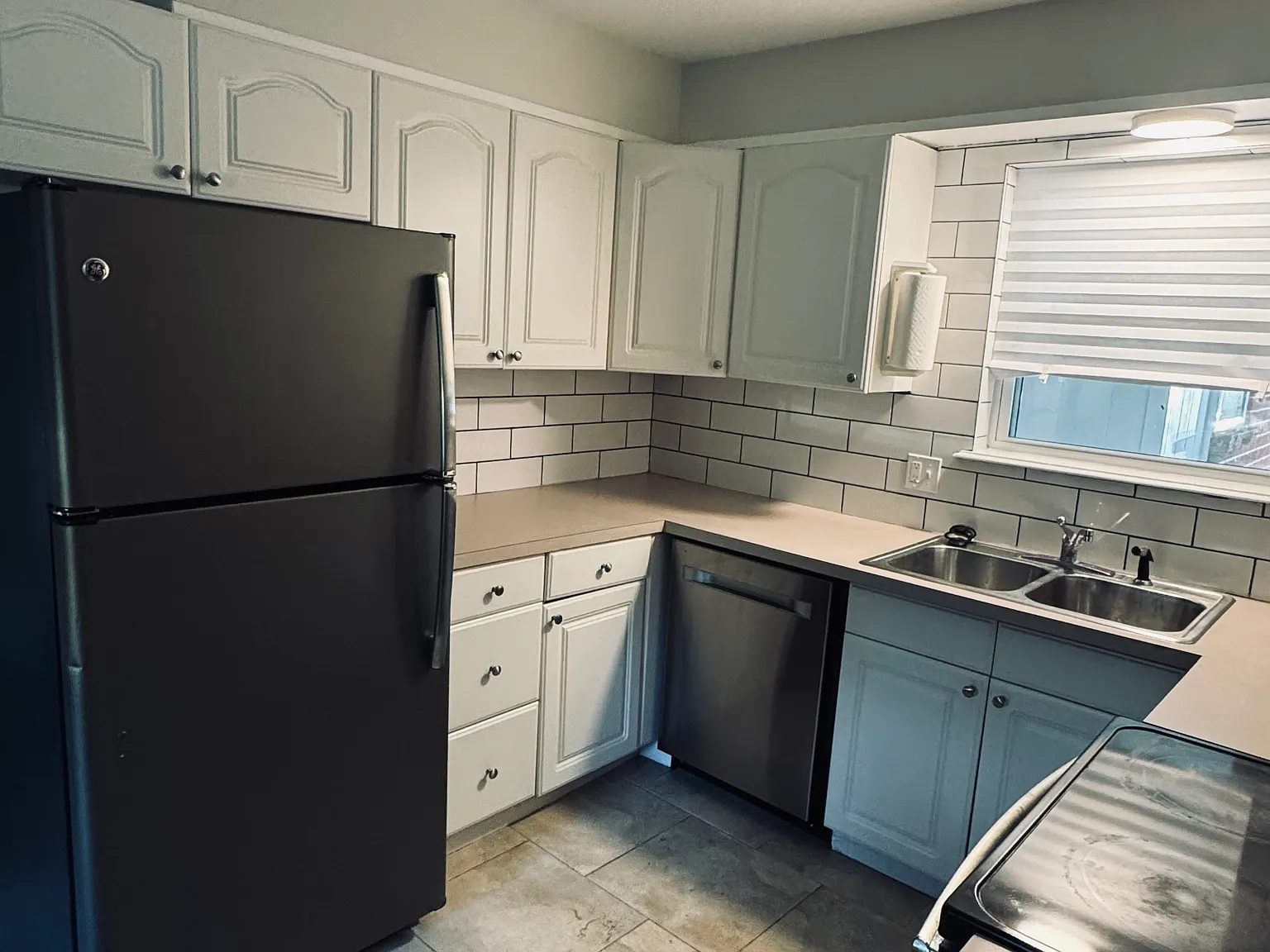312 Sunnyside Pl — Photo 4