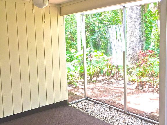 Lanai with view to garden and outdoor Patio area
