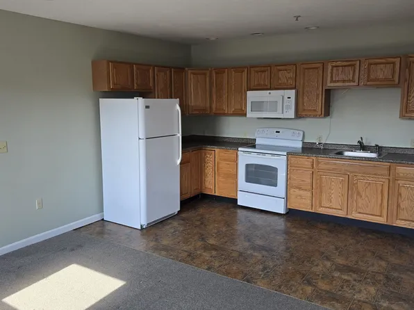 30 N Main St #2, Bristol, NH 03222