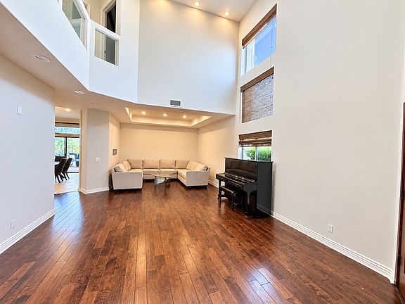 5th image of 22521 Blueridge Ct
