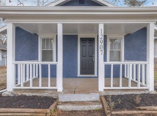 12907 8th St, Grandview, MO 64030