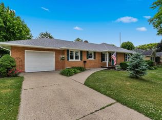 809 Grove St, Beaver Dam, WI 53916