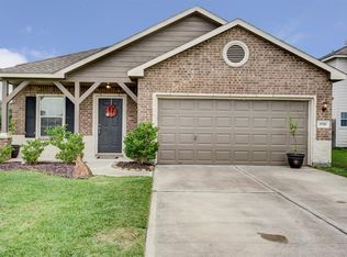 1910 Hemlock St, Tomball, TX 77375
