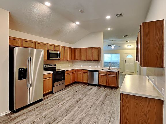 5th image of 18437 Sunrise Pines Dr