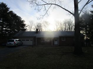 6230 White Oak Dr, Frederick, MD 21701